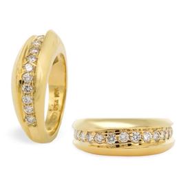 18k Yellow Gold and Diamond Wedding Band